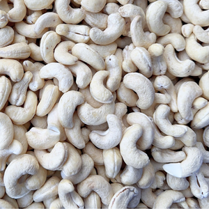 Nueces de Anacardo Orgánicas de Alta Calidad al por Mayor, Núcleos de Anacardo Ww240, Nueces de Anacardo Más Baratas Exportadas a Asia, la UE y Oriente Medio - Product Image 1
