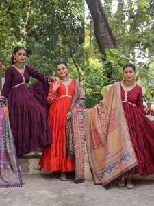Vestido Moderno para Mujer Dhwaja Export, Tejidos Romanos, Adornos con Volantes, Encaje con Espejos, Secado Rápido, para Todas las Temporadas, Ideal para Diwali, Bodas y Fiestas - Product Image 1