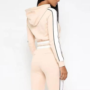 Ensemble de survêtement en polaire beige pour femme, deux pièces, avec haut court à capuche et pantalon de jogging assorti, coupe régulière, style sportif respirant pour l'hiver - Product Image 5