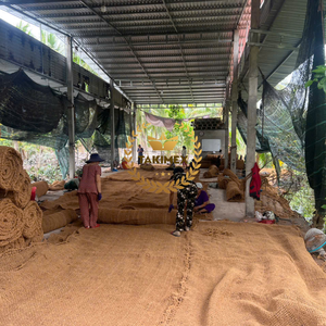 Le vele dell'ombra della fibra di cocco di progettazione semplice di tessitura sono perfette per l'aggiunta dell'ombra e dello stile alle recinzioni dei balconi ed altre strutture all'aperto. - Product Image 5
