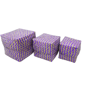 Boîte à bonbons cubique tressée à la main en feuilles de palmier avec couvercle, motif zigzag violet, design rustique, écologique, pour l'organisation de cadeaux - Product Image 2