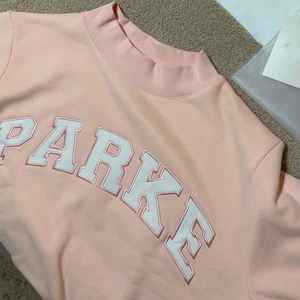 Sudadera de Mujer con Cuello Alto Personalizada, Tejido de Felpa Francesa 100% Algodón, Apliques Bordados en la Parte Delantera, Cuello Alto Extra Grande, para Invierno - Product Image 6