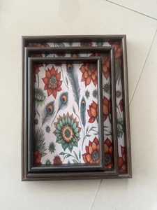 Grand ensemble de plateaux personnalisables en bois émaillé style Art Déco avec surface en feuille d'or ultra brillante pour baptême et événements de luxe - Product Image 4