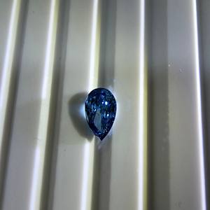 Diamante azul intenso de 1 quilate, corte brillante en forma de pera, cultivado en laboratorio, VS1, certificado por IGI, piedra suelta para la elaboración de joyas. - Product Image 4