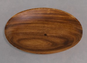 Assiette ovale en bois de taille moyenne - Product Image 5