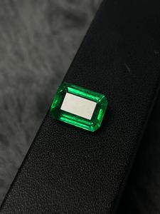 Émeraude naturelle de Zambie, taille octogonale, pierre précieuse verte intense authentique pour la fabrication de bijoux - Product Image 1