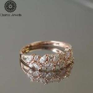 Bague de fiançailles en argent plaqué or rose pour femme Charm_Jewells, sertie de moissanite taille coussin, monture à griffes, certifiée IGI, romantique - Product Image 1