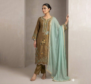 Hermoso Traje Salwar Bordado para Mujer |   Ropa étnica de seda con dupatta, salwar kameez, vestido afgano, traje punjabi, vestido abaya - Product Image 1