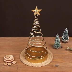 Décoration de Noël en métal peinte à la main de luxe, ornement de Noël personnalisé, décorations festives saisonnières - Product Image 1