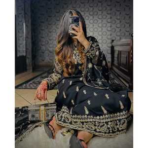 Ensemble haut et pantalon de soirée pour femme de créateur avec belle Dupatta - Product Image 3