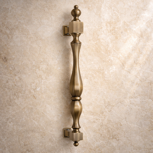 Poignée de porte en laiton massif SOLARIUS, finition moderne |   Portes en bois durables pour l'entrée des hôtels en extérieur |   Matériel architectural - Product Image 1