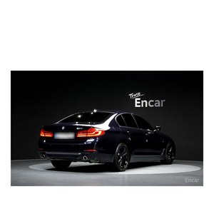 2018 BMW 5 Series 520i Luxury 71,596 km Automatic Gear Box Left Steering Leather Seats Rear Camera - Product Image 2