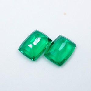 มรกตธรรมชาติจากโคลอมเบีย 2.70 กะรัต สีเขียวทรงคุชชั่น แบรนด์ HAYAAT GEMS รับรองคุณภาพ สำหรับทำเครื่องประดับ ขนาด 8x6x3.5 มม. - Product Image 2