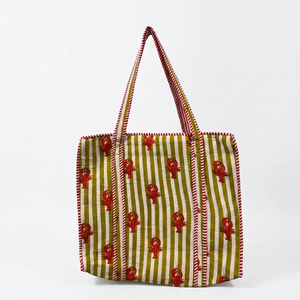 Sacs en coton bio matelassés traditionnels Kantha, faits main, patchwork textile, légers, style bohème d'été pour le shopping et les voyages - Product Image 1