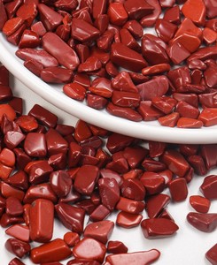 Sachets de copeaux de cristal de jaspe rouge naturel non percés, copeaux de pierres précieuses de jaspe rouge pour la fabrication de bijoux, la lithothérapie et la décoration - Product Image 2