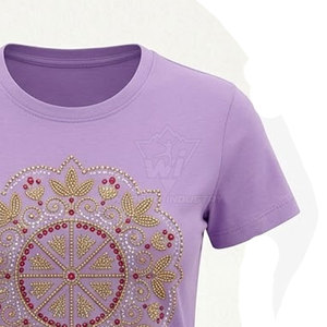 เสื้อยืดผู้หญิงพรีเมียมประดับเพชร แขนสั้น ดีไซน์หรูหรา แต่งด้วยคริสตัล แฟชั่นสตรีทสไตล์ สั่งพิมพ์ลายได้ ขายส่ง - Product Image 4