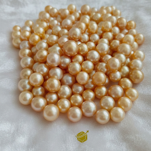 Perla suelta de alta calidad de 12 mm, perla de mar dorada de grado A que exuda elegancia atemporal, belleza natural y un encanto lujoso. - Product Image 1