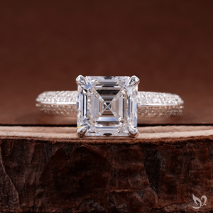 แหวนเพชรทรง Asscher 3 กะรัต รับรองโดย IGI เพชรเพาะเลี้ยงทรงสี่เหลี่ยมจัตุรัส ตัดแบบ Step Cut ประดับเพชรเม็ดใหญ่ตรงกลาง ตัวเรือนทองคำขาว ฝังเพชรแบบ Pave - Product Image 1