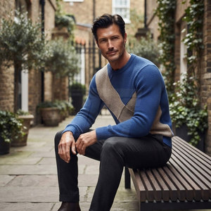 Pull en tricot élégant pour homme, léger, en tissu doux, col rond, bordure côtelée, coupe moderne, idéal pour l'hiver - Product Image 5