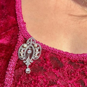 Broche Antique Édouardienne Française Belle Époque en Argent 925 avec Diamant de Laboratoire 2 Carats Sertie à Griffes Certifiée IGI – Cadeau de Mariage pour Femme et Homme - Product Image 5