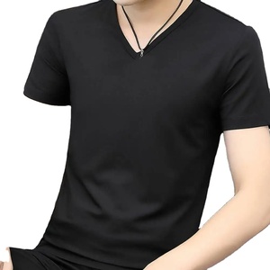 เสื้อยืดแขนสั้นผู้ชาย คอวี ผ้าไอซ์ซิลค์ ลำลอง สีพื้น ทรงเข้ารูป สวมใส่สบายๆ ทุกวัน เหมาะสำหรับวัยรุ่น วัยหนุ่ม ออกกำลังกาย - Product Image 5
