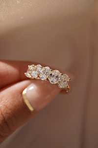 Anillo de boda de media eternidad con diamantes cultivados en laboratorio, ovalados, de 2 CTW, de 5,65 mm de ancho - Product Image 4