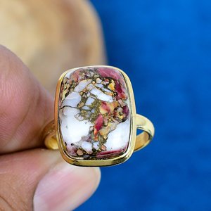 Bague en argent sterling 925 plaqué or 18 carats avec pierre précieuse naturelle en cuivre violet en forme de coussin - Product Image 2