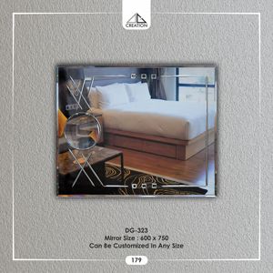 Miroir mural décoratif avec bord biseauté poli et lignes gravées, miroir grossissant sans cadre, léger et à fixation murale - Product Image 4