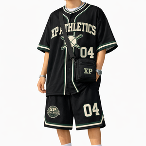 Conjunto de camiseta y pantalón de béisbol de streetwear oversize personalizado – Conjunto de streetwear oversize para hombre de tela de malla de un solo corte, MOQ bajo - Product Image 2