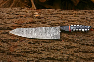 Nouveau Couteau de Chef Japonais Artisanal en Acier Damas, Lame Affûtée de 8 Pouces, Manche en Résine Ambidextre, Couteau de Cuisine à Torsion Damas - Product Image 3