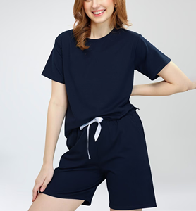 Ensemble 2 pièces pour femmes en coton 100% tendance, t-shirt oversize et short, vêtements décontractés d'été, ensemble de haute qualité pour femmes - Product Image 6