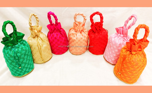 インド刺繍シルクポトリドローストリングバッグクラッチ,エスニックデザイナーコインバッグビーズ結婚式用 - Product Image 5