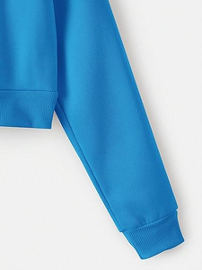 Hoodie court personnalisé pour femme – Sweat à capuche décontracté pour femme avec fermeture éclair, coupe oversize - Product Image 4