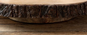 Support à gâteau rond en bois à bord naturel avec pince pour étiquette, plateau rustique en écorce d'arbre pour événements - Product Image 2
