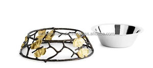 ชามเหล็กพร้อมก้านโลหะวัสดุซิลิโคนดีไซน์รูปใบไม้สีทองสำหรับใส่น้ำและอาหารสำหรับสัตว์เลี้ยงที่มีสไตล์ในประเทศ - Product Image 3