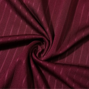 Conjunto de Uniforme de Fútbol Transpirable de Alta Calidad, Jersey de Manga Corta de Secado Rápido, Logotipo Personalizado, Precio Competitivo, Venta al Por Mayor OEM - Product Image 6