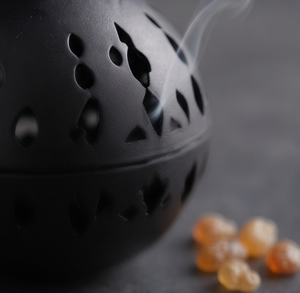 Matte Black Iron Incense Holder Hanging Sphere Censer Tealight <b>Candle</b> Tray Frame Aroma Gift - Product Image 3