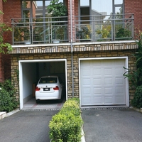 Porte de garage sectionnelle isolée automatique au design classique, prix de gros