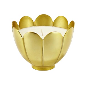 Soporte votivo de aluminio y metal dorado pequeño elegante y moderno diseño ondulado sombra de línea de borde para decoración de candelita de hotel en casa - Product Image 2