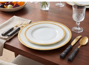 Juego de cubiertos de lujo con mango negro y detalles dorados, de acero inoxidable premium, perfecto para cenas elegantes, fiestas y decoración de cocina. - Product Image 6