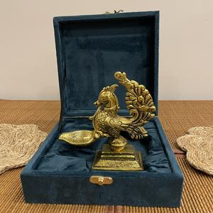 DIYA en forme de paon, fait main en métal, doré - Product Image 1