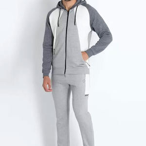 Ensemble de survêtement décontracté de qualité supérieure OEM ODM Vente en gros Survêtement oversize pour hommes et femmes Style streetwear tendance - Product Image 2