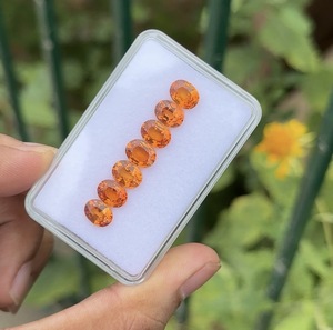 Saphir orange naturel ovale, 8x6mm, couleur orange profond - Product Image 3