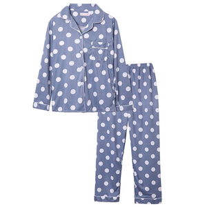 Ensemble pyjama en satin pour femmes, manches courtes, boutonné, col cranté, pantalon long, couleur rouge unie, vêtements de détente, 2 pièces - Product Image 3