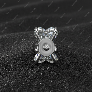 Effortless Elegance: Classic Diamond Solitaire Stud - Product Image 4