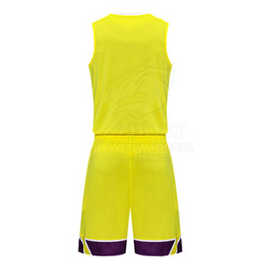 Uniforme de baloncesto de alta calidad para equipos, incluye camiseta y pantalones cortos personalizados, adecuado para torneos y equipos escolares. - Product Image 2