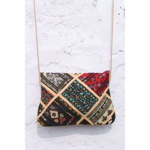 Pochette à main brodée à la main, style bohème Banjara, vintage, décontractée, en coton, avec fermeture ouverte, patchwork et travail de miroir - Product Image 5