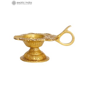 Diya de latón hecho a mano de 4 pulgadas en par Artículo de decoración del hogar indio para regalos, decoración del hogar y Templo - Product Image 3
