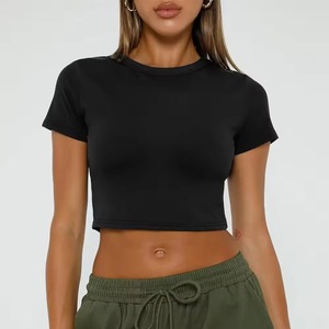 Camisetas Cortas Casuales de Algodón de 220 GSM al por Mayor, Color Personalizado, con Botones, para Mujer, Corte Regular, Top Corto, Camiseta de Verano con Logotipo Serigrafiado - Product Image 1