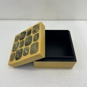 Boîte à bijoux en résine de haute qualité fabriquée à la main en Inde, élégante, organisateur, taille/couleur personnalisable, décoration d'intérieur, cadeau de mariage - Product Image 1